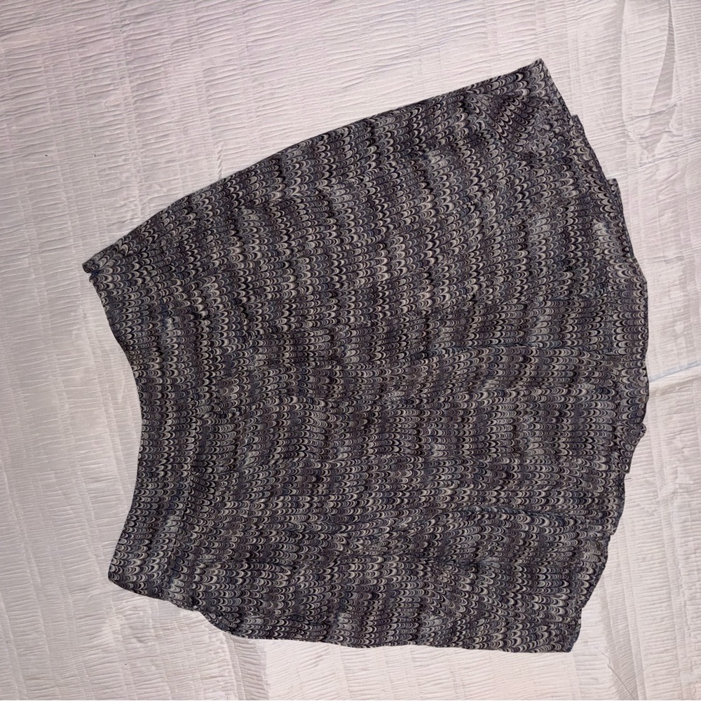 Tory Burch Black and White Scallop-Print Knit Skirt